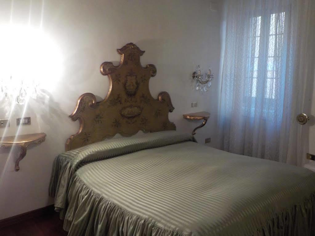 Hotel Antica Locanda Рим Екстериор снимка